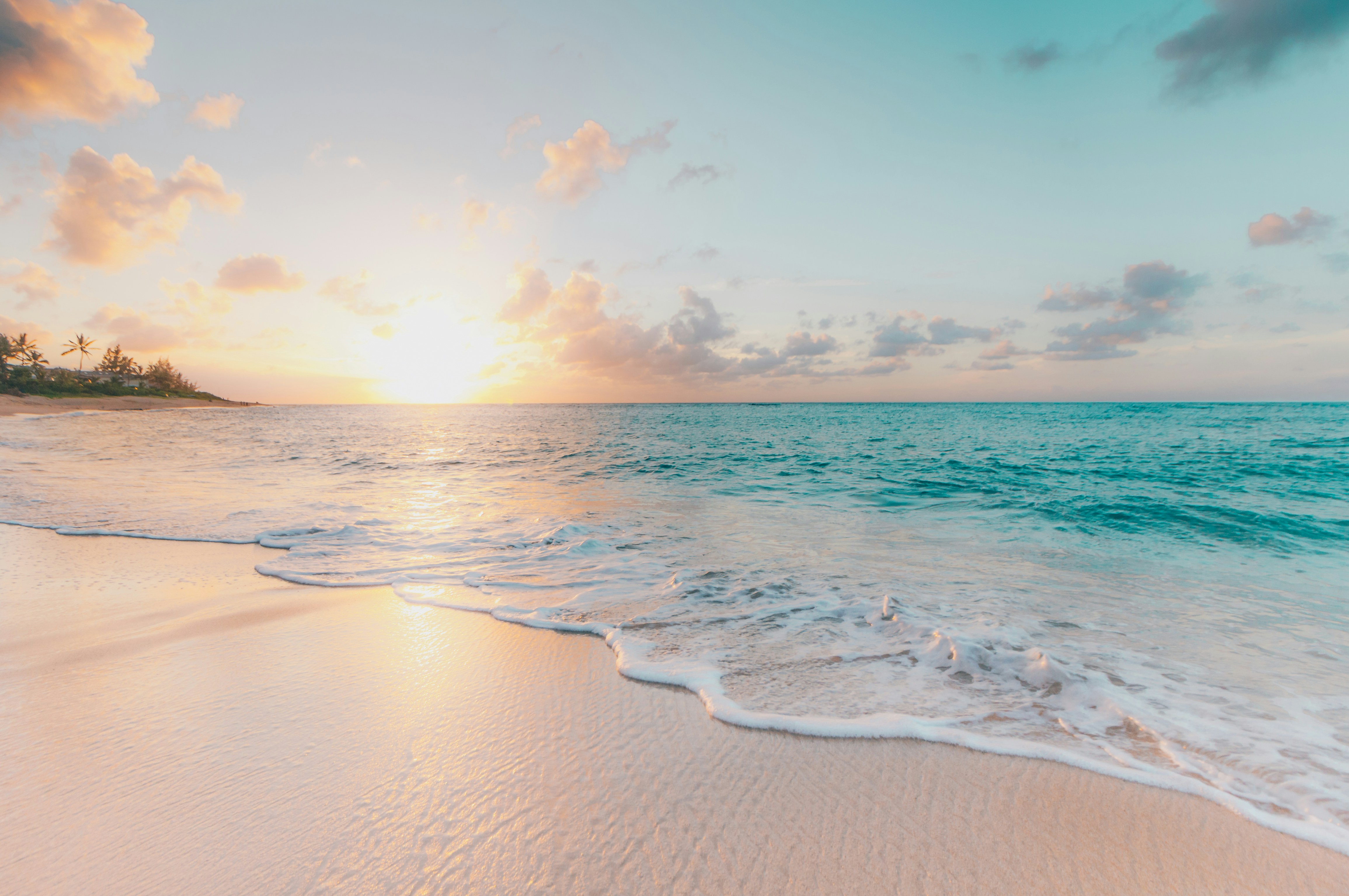 Waves unfolding along an open shoreline